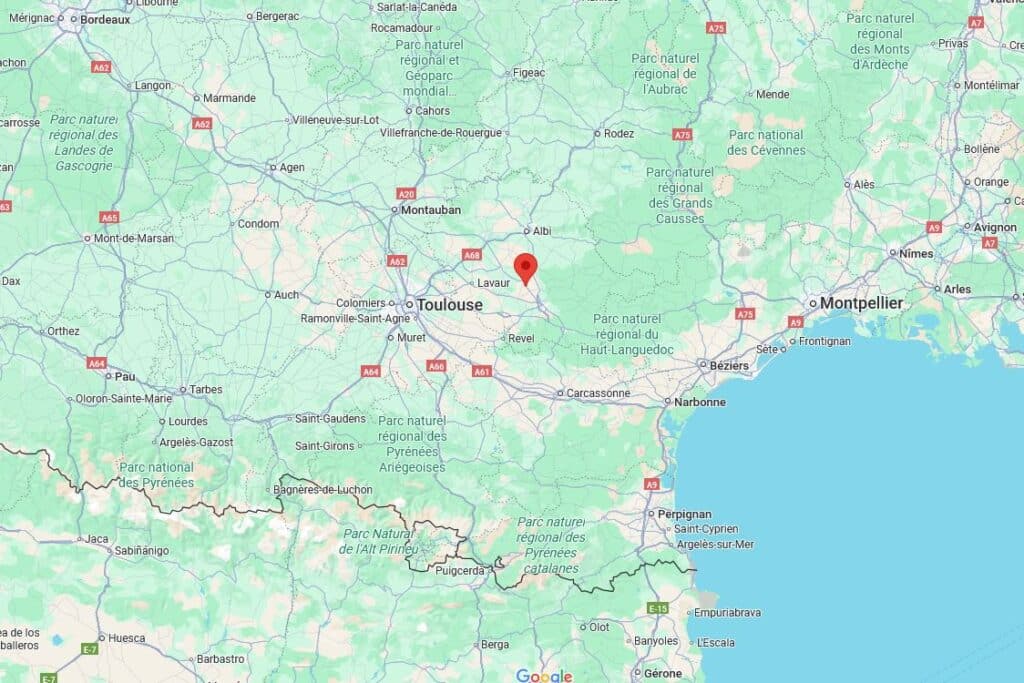 Carte du sud-ouest de la France, région Occitanie, avec marqueur rouge près de Lavaur. Villes clés visibles : Toulouse, Bordeaux, Montpellier, Nîmes. Chaîne des Pyrénées au sud.
